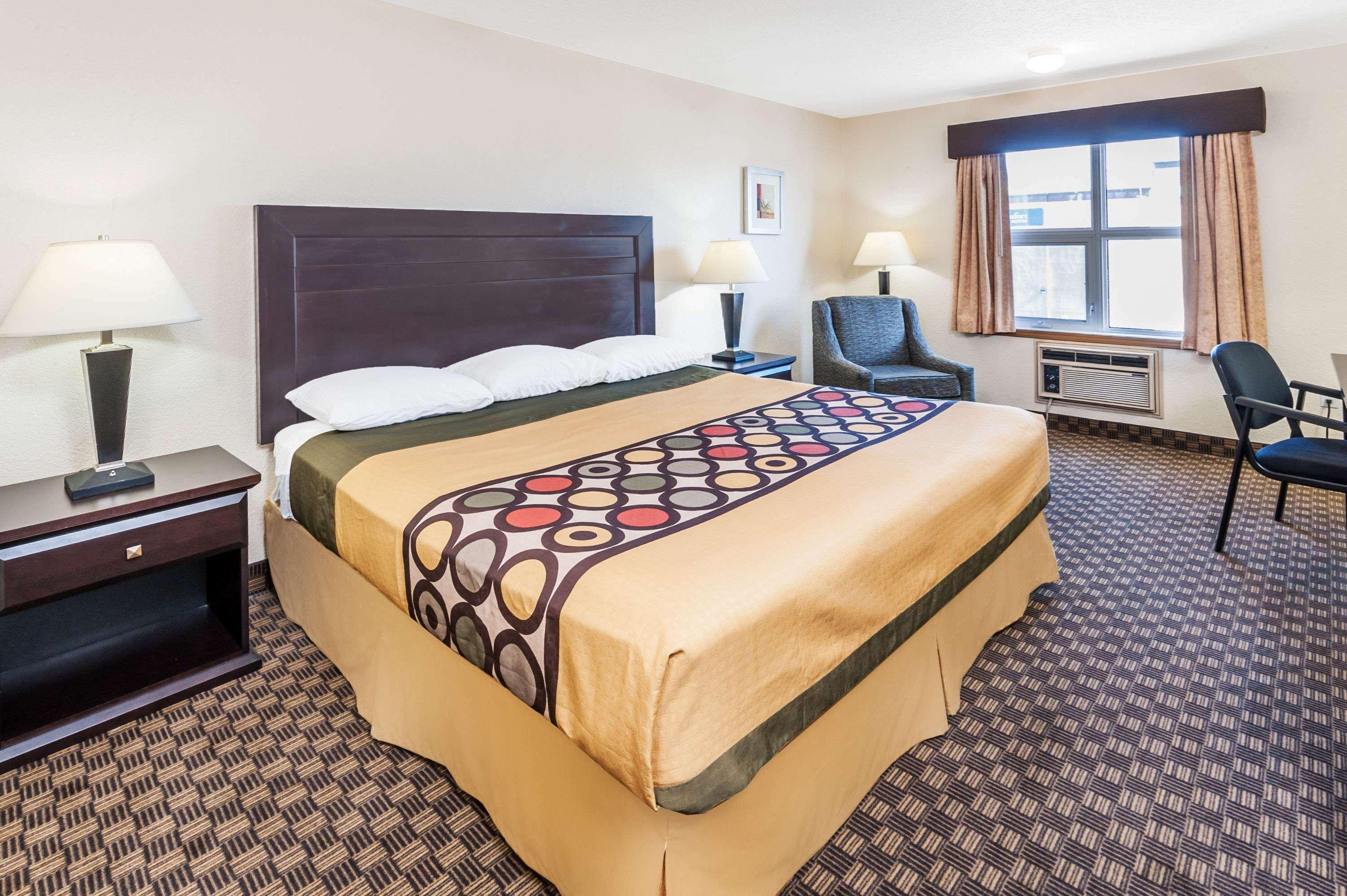 Super 8 By Wyndham Calgary/Airport YYC Exterior foto