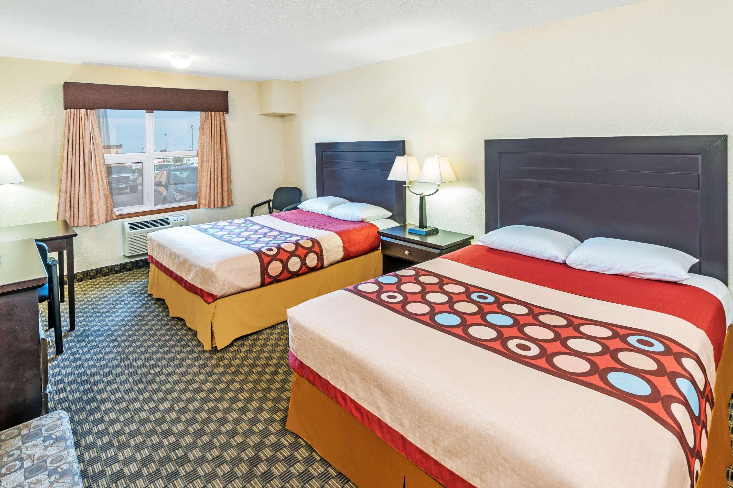 Super 8 By Wyndham Calgary/Airport YYC Exterior foto