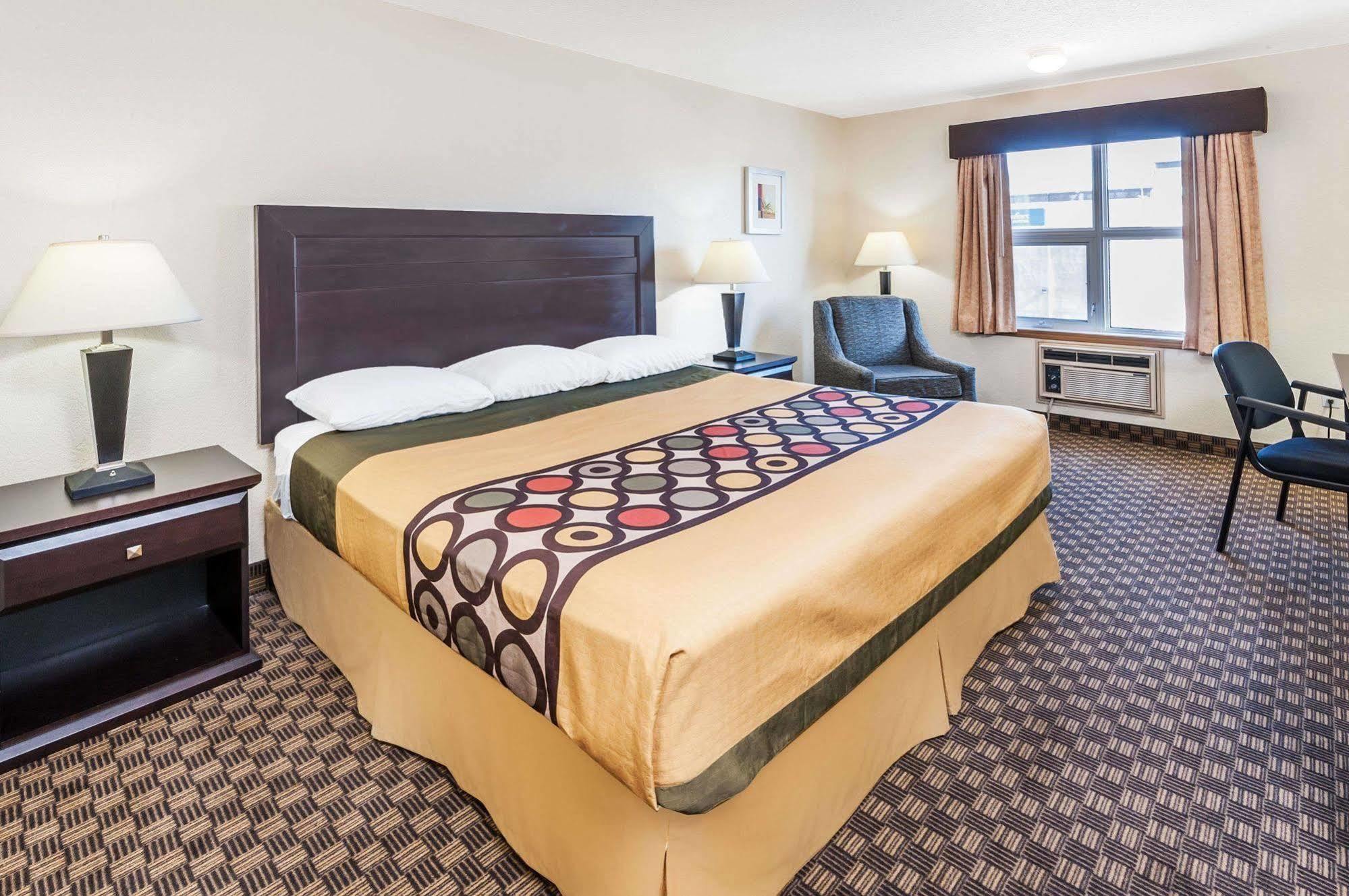 Super 8 By Wyndham Calgary/Airport YYC Exterior foto